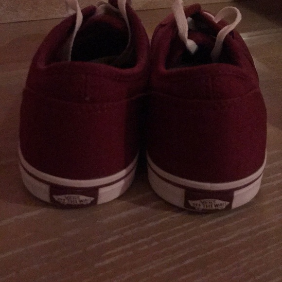 Vans - Picture 3 of 5